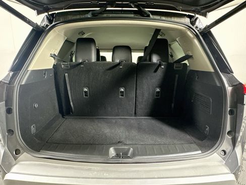 Used 2025 Nissan Pathfinder SL FWD image 30