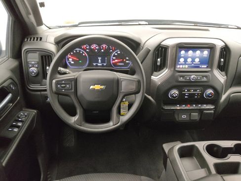 Used 2020 Chevrolet Silverado 1500 Custom w/ Custom Convenience Package RWD image 22