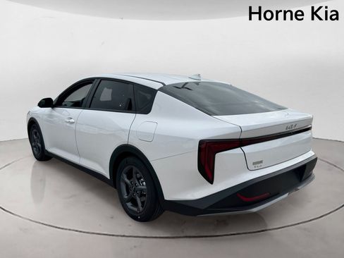 New 2026 Kia K4 FWD image 5