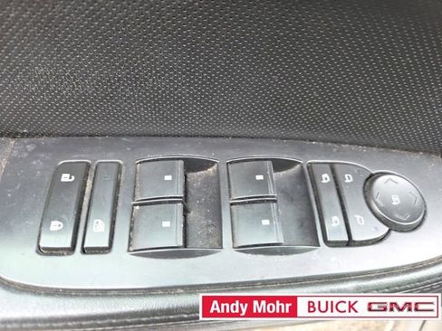 Used 2010 Cadillac DTS Premium w/ Driver Awareness Package image 28