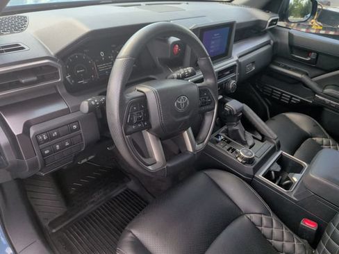 Used 2025 Toyota 4Runner TRD Sport AWD/4WD image 15