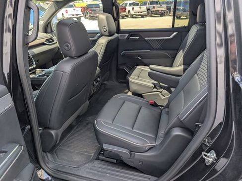 Used 2024 GMC Acadia Denali w/ Super Cruise Package AWD/4WD image 15