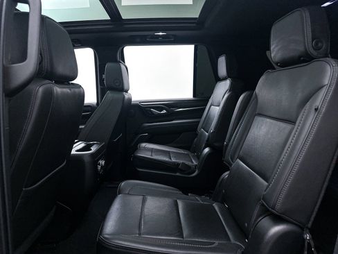 Used 2022 GMC Yukon Denali w/ Advanced Technology Package image 40