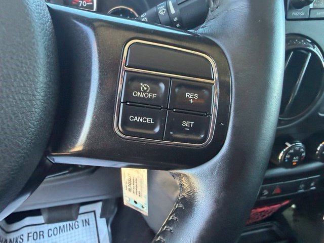 Used 2017 Jeep Wrangler Unlimited Rubicon AWD/4WD image 17
