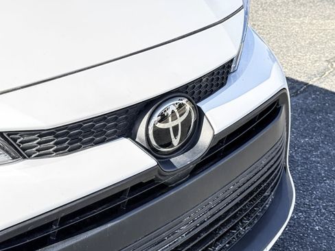 Used 2024 Toyota Corolla LE FWD image 7