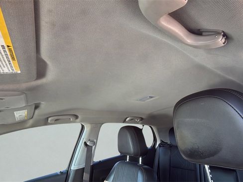 Used 2022 Chevrolet Trax LT w/ Driver Confidence Package image 11