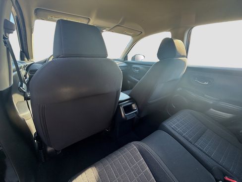 Used 2023 Honda HR-V LX image 23