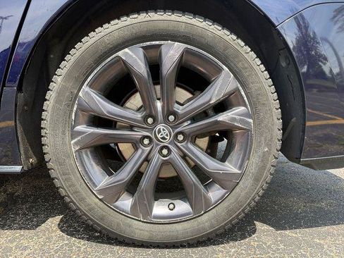 Used 2021 Toyota Sienna XSE FWD image 22