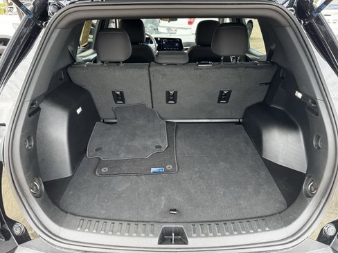 Used 2026 Chevrolet Equinox LT FWD image 29