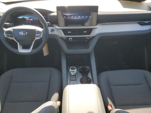 New 2026 Ford Explorer Active image 7