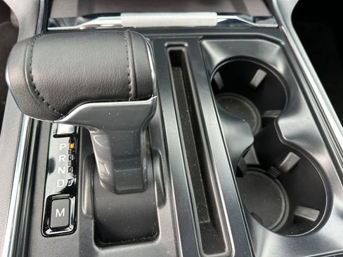 Used 2024 Ford F150 Platinum image 21