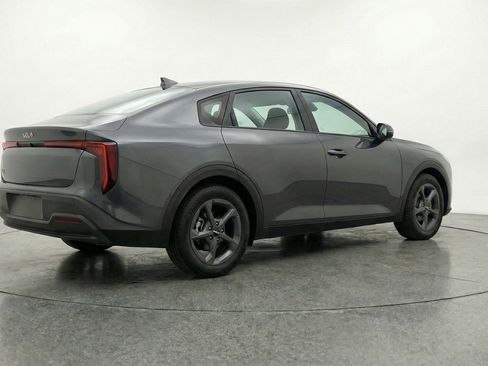 Used 2025 Kia K4 LXS image 9