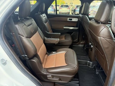 Used 2023 Ford Explorer King Ranch w/ Technology Package image 50