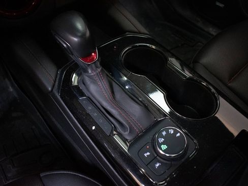 Used 2021 Chevrolet Blazer RS w/ Enhanced Convenience Package image 18