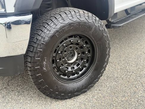 Used 2019 Ford F350 XL w/ STX Appearance Package AWD/4WD image 2