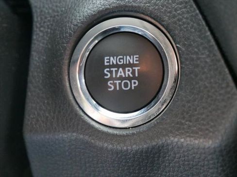 Certified 2025 Toyota RAV4 XLE AWD/4WD image 30