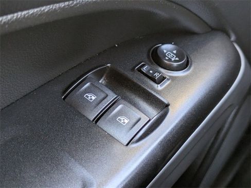 Used 2022 Chevrolet Colorado LT w/ Safety Package image 22