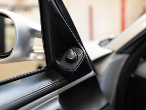 Used 2007 Porsche 911 Turbo image 70