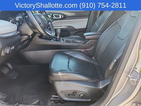 Used 2022 Jeep Compass Limited AWD/4WD image 17