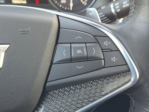 Used 2023 Cadillac XT5 Sportv w/ Technology Package image 32