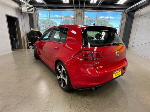Used 2017 Volkswagen GTI S FWD image 3