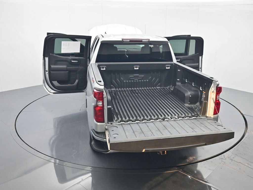 Certified 2021 Chevrolet Silverado 1500 LT AWD/4WD image 45