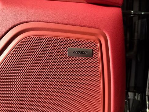 Certified 2025 Porsche Macan S image 27