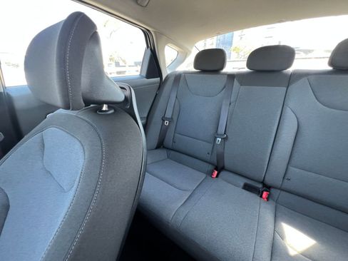 Used 2025 Kia K4 FWD image 44