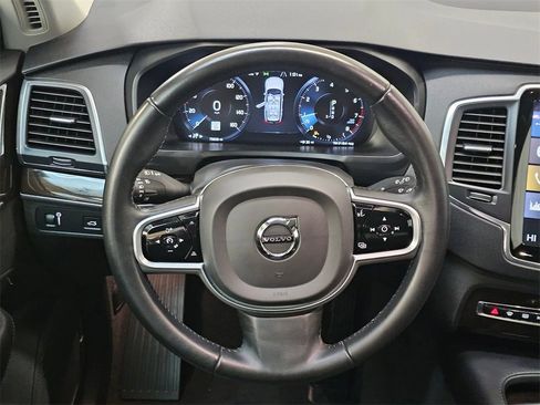 Used 2019 Volvo XC90 T6 Momentum w/ Protection Package image 21