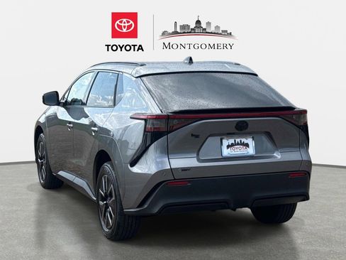 Used 2026 Toyota bZ FWD image 5