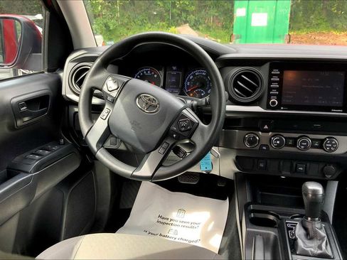 Certified 2020 Toyota Tacoma SR image 5