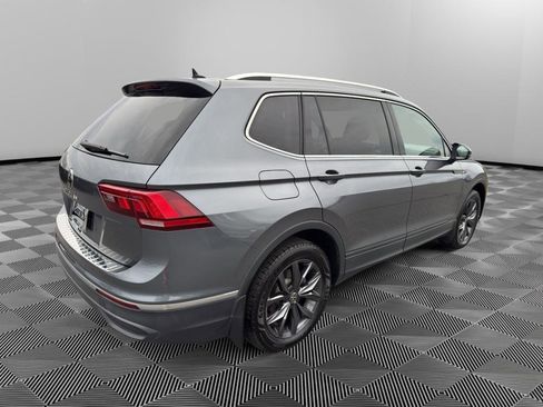 Used 2022 Volkswagen Tiguan SE image 7