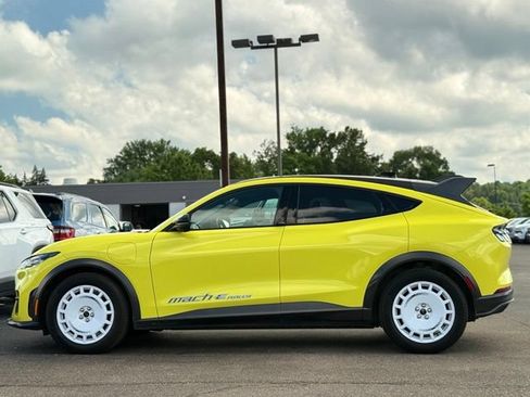 Used 2025 Ford Mustang Mach-E GT AWD/4WD image 44