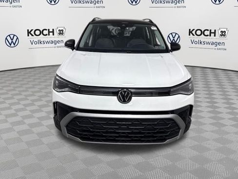 New 2026 Volkswagen Taos SE AWD/4WD image 2