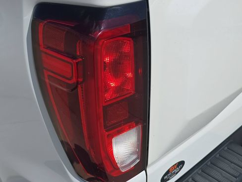 Used 2020 GMC Sierra 1500 SLE w/ SLE Value Package AWD/4WD image 34