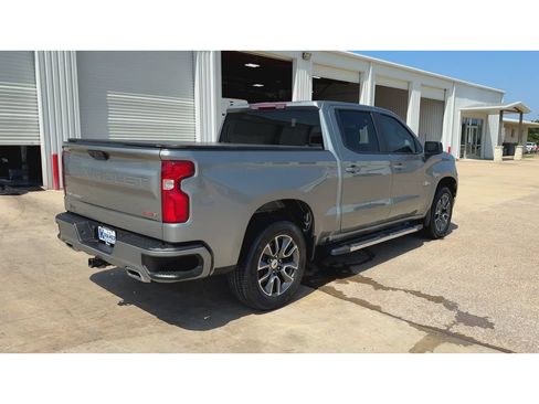 Used 2023 Chevrolet Silverado 1500 RST w/ Z71 Off-Road Package AWD/4WD image 8