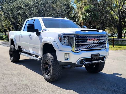 Used 2020 GMC Sierra 2500 Denali w/ Denali Ultimate Package image 3