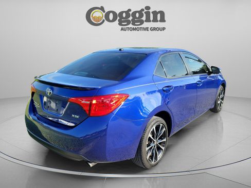 Used 2017 Toyota Corolla XSE FWD image 4