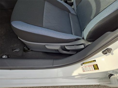 New 2025 Nissan Versa SV w/ Trunk Package image 31