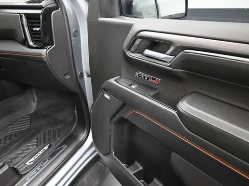 Used 2024 GMC Sierra 1500 AT4 w/ Technology Package AWD/4WD image 27