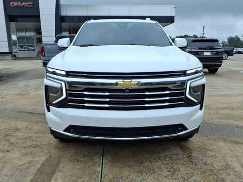 Used 2025 Chevrolet Tahoe LT w/ Comfort Package RWD image 2