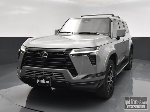 Used 2025 Lexus GX 550 w/ Accessory Package (2T) AWD/4WD image 48