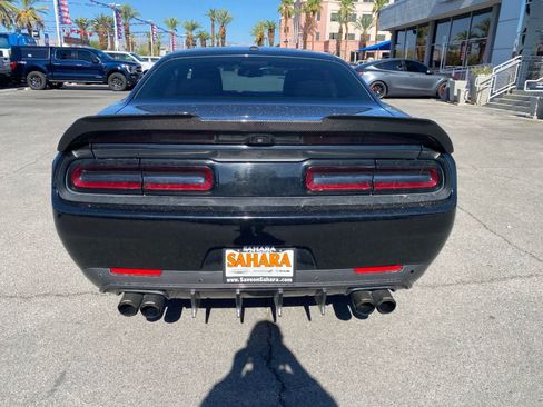 Used 2022 Dodge Challenger GT RWD image 8