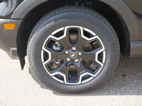 New 2025 Ford Bronco Sport Outer Banks w/ Outer Banks Tech Package+ AWD/4WD image 6