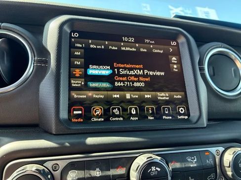 Used 2023 Jeep Wrangler Unlimited Sahara w/ Cold Weather Group AWD/4WD image 28