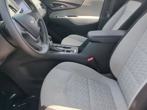 Used 2022 Chevrolet Equinox LS FWD image 15