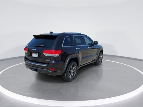 Used 2018 Jeep Grand Cherokee Limited AWD/4WD image 6