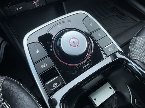 Used 2022 Kia Niro EX w/ Cold Weather Package image 14