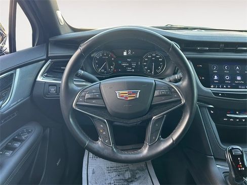 Used 2023 Cadillac XT5 Premium Luxury image 12