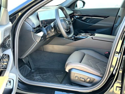 New 2026 BMW 530i 530i w/ Premium Package image 10